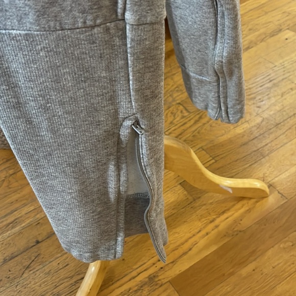 Men’s Adidas Sweatpants Skinny Leg - Picture 3 of 4